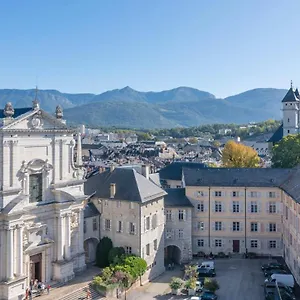 t2-centre-historiquemeuble-de-tourisme-3etoiles.hotels-rhonealpes.com/